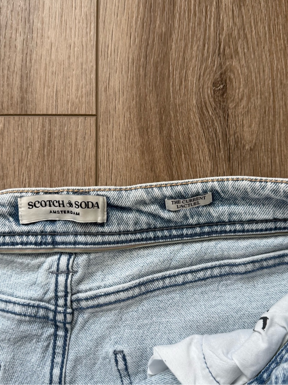 Scotch & Soda Light Blue Relaxed barrel Jeans size 10/30 - Picture 3 of 4